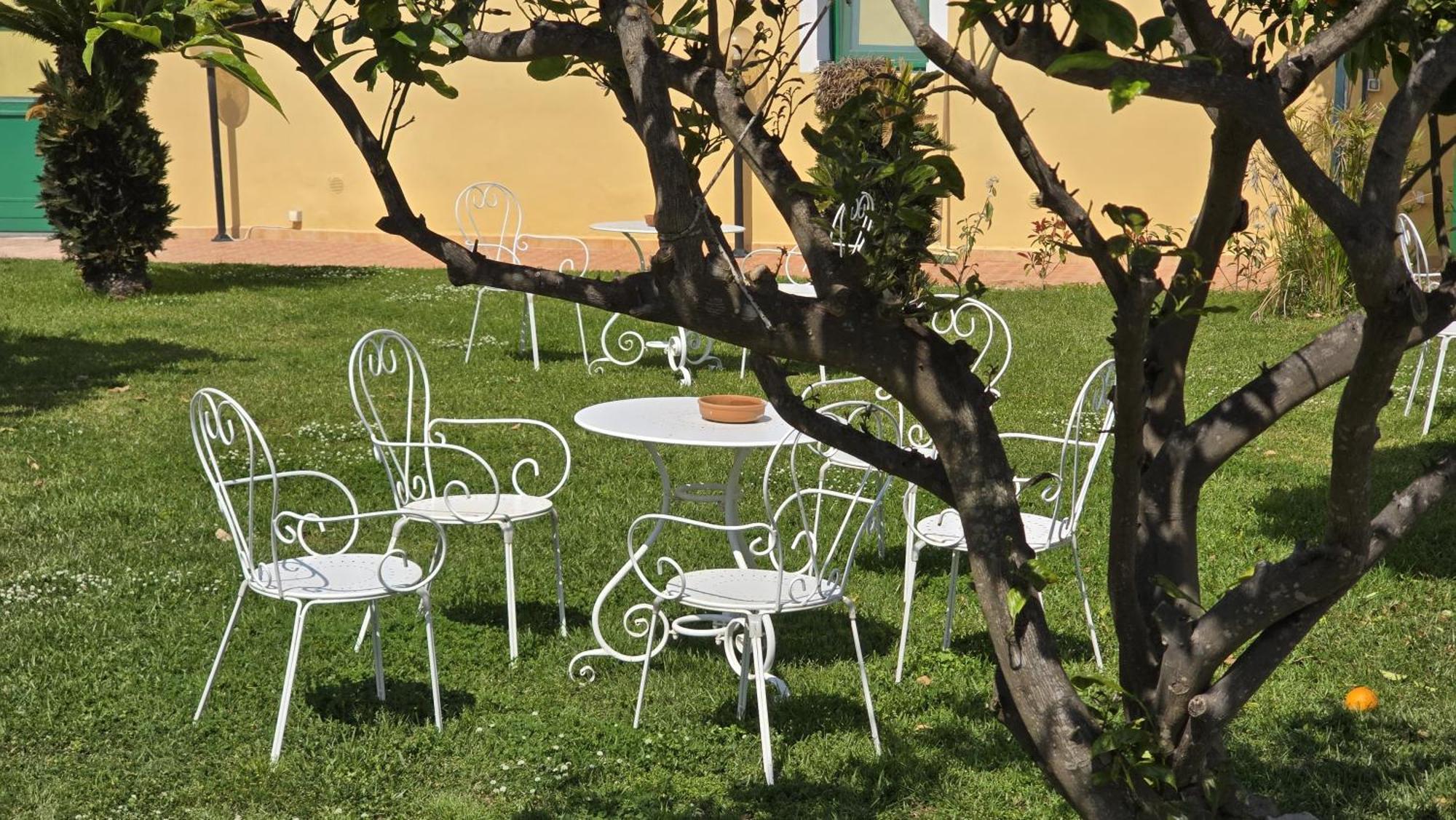 Hotel Savoia Procida Exterior foto