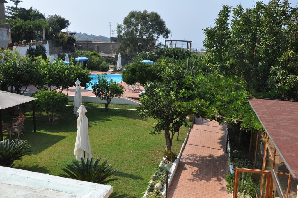 Hotel Savoia Procida Exterior foto
